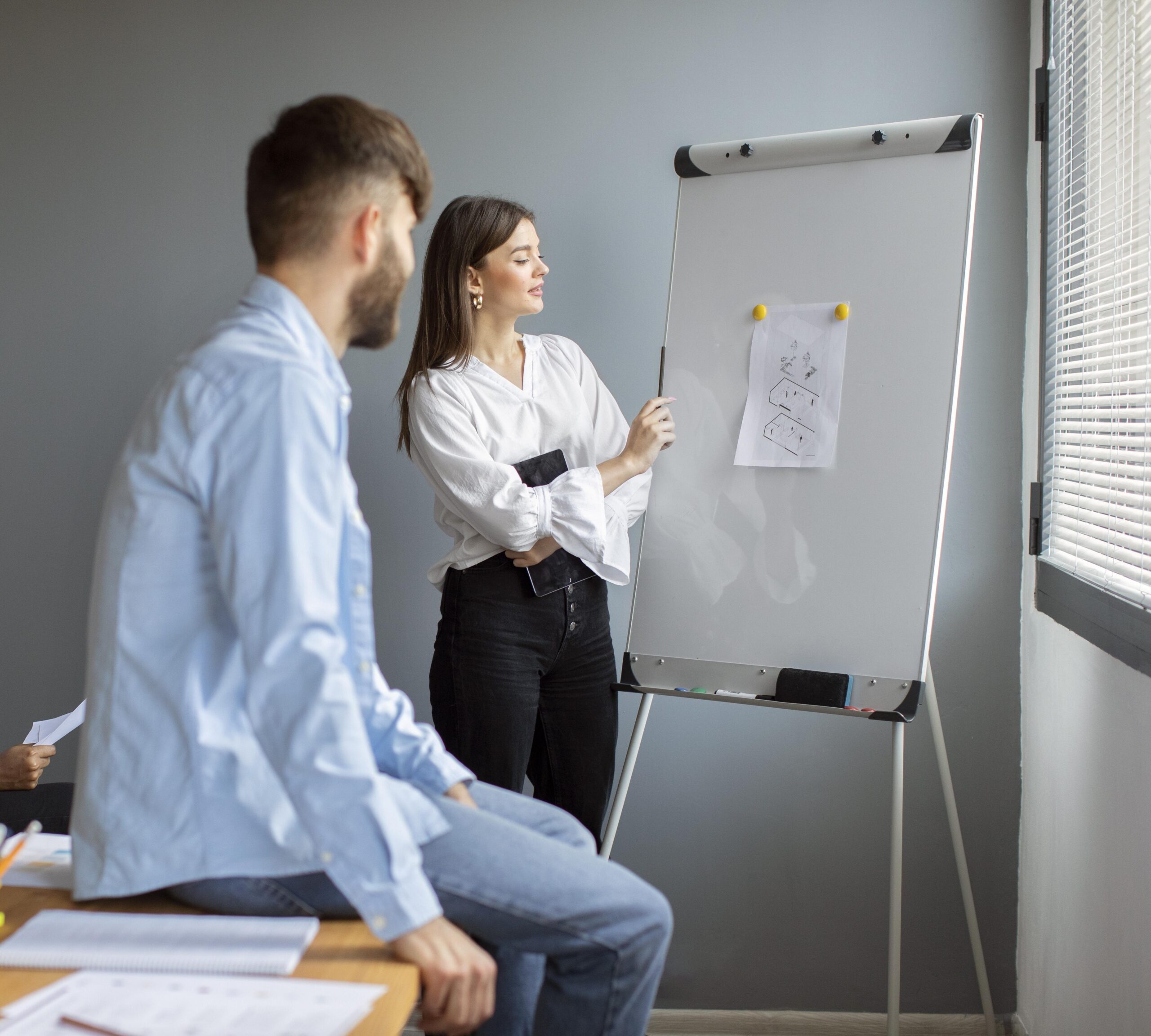 young-people-working-together-startup-company